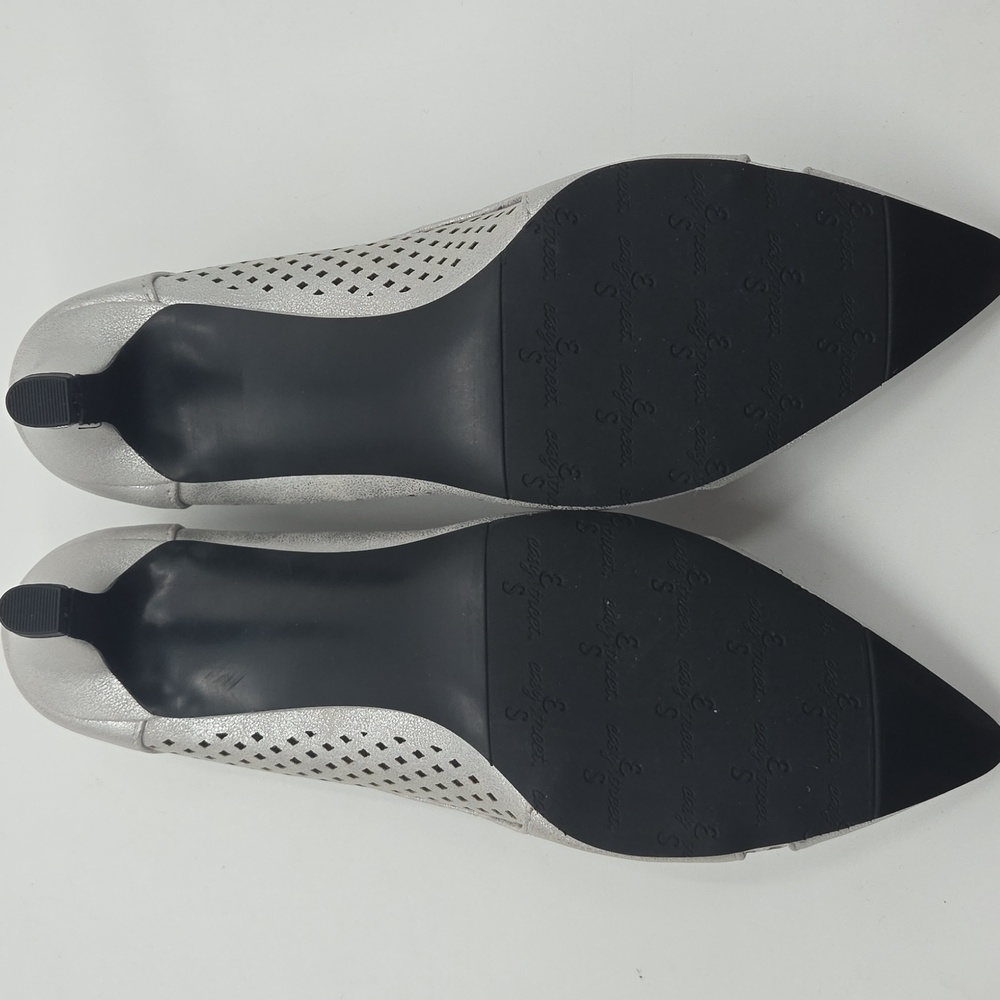 Easy Street Women's Ansen Silver Kitten Heels - Picture 16 of 16